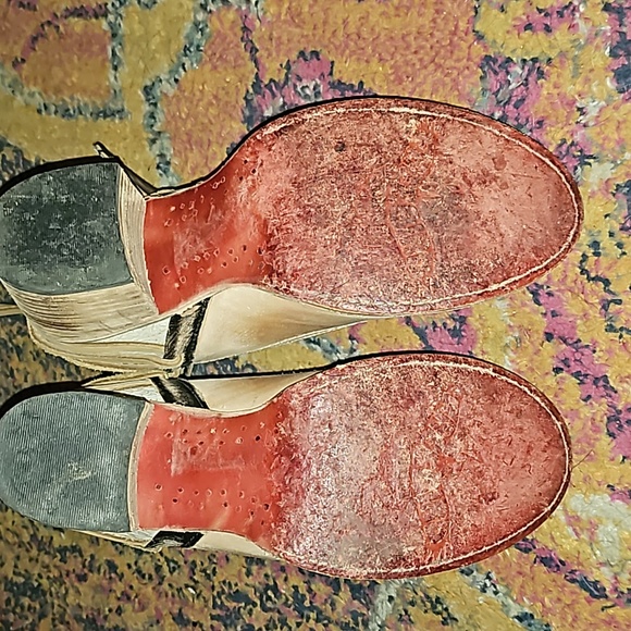 Freebird Raealnne taupe many janes. Worn once for wedding - Picture 5 of 8